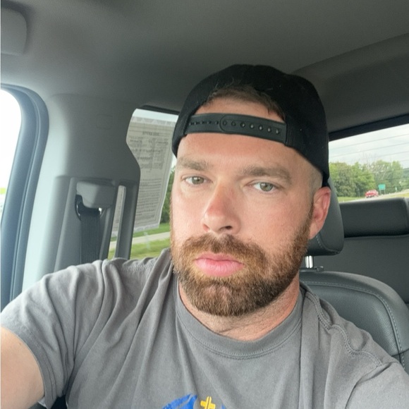 Meet your Posher, Joshua - Picture 1 of 1